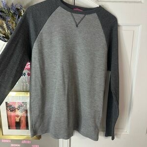 Edikted dark and light gray long sleeve shirt